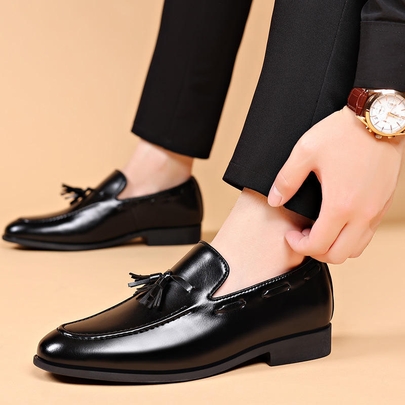 2026 Men's Casual Business Oxford Style Leather PU Summer Weddings Popular Luxury Slip On Sneakers Formal Business Dress Shoes  85$