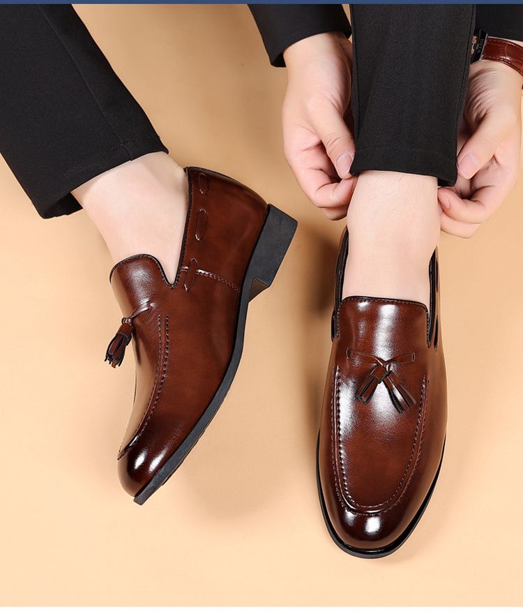 2026 Men's Casual Business Oxford Style Leather PU Summer Weddings Popular Luxury Slip On Sneakers Formal Business Dress Shoes  85$